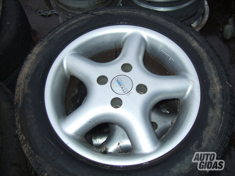 Audi 100 R15 lengvojo lydinio ratlankiai