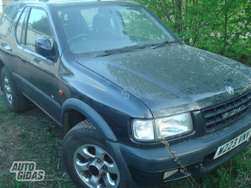 Opel Frontera B 2000 y parts
