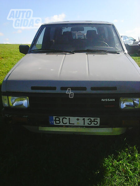 Nissan Terrano I 1990 г запчясти