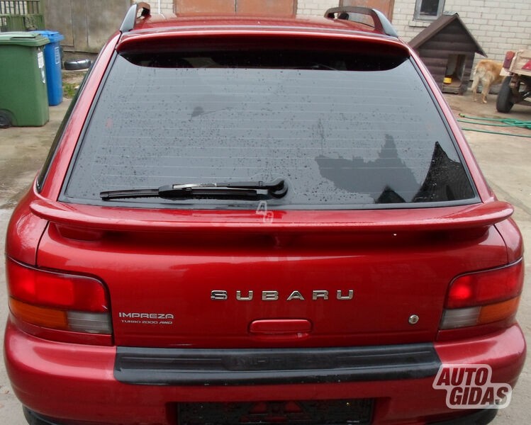 Subaru Impreza GC GT 2000 m dalys