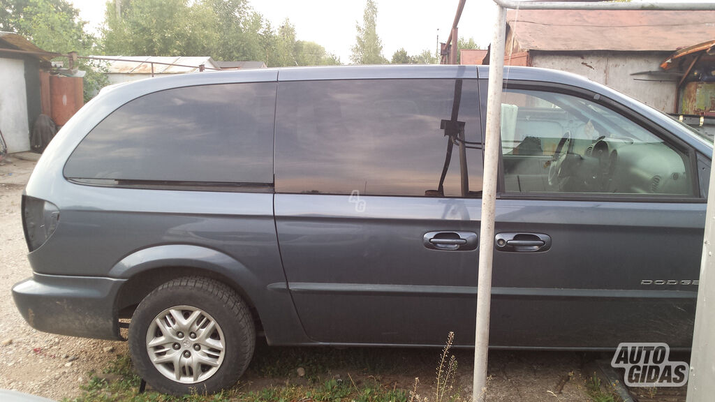 Chrysler Voyager IV 2003 y parts