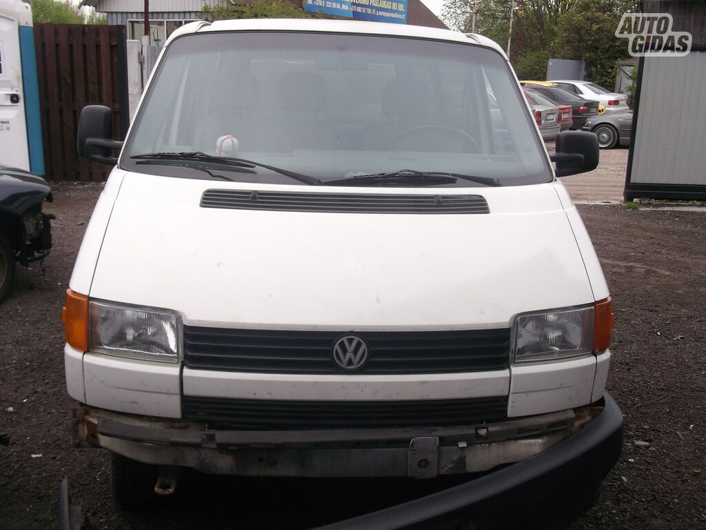 Volkswagen Transporter T4 1994 г запчясти