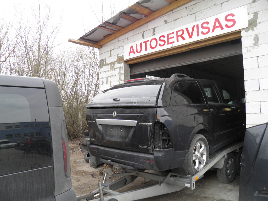 Ssangyong Actyon sport 2009 y parts
