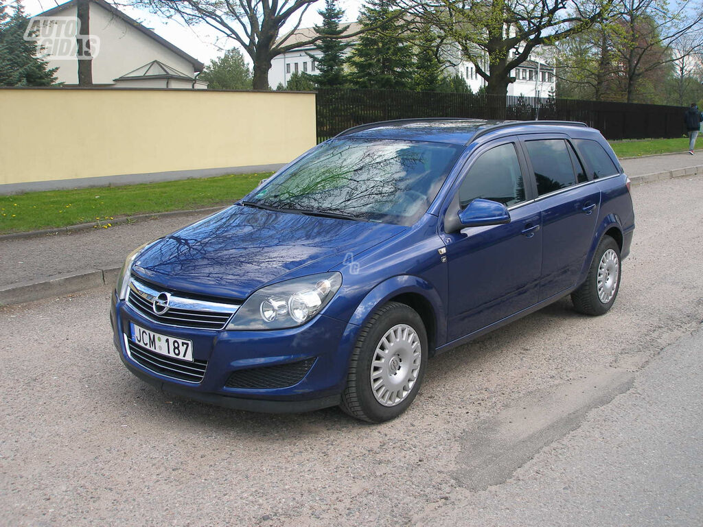 Opel Astra 2013 г прокат