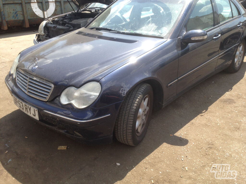 Mercedes-Benz C 220 W203 2004 y parts