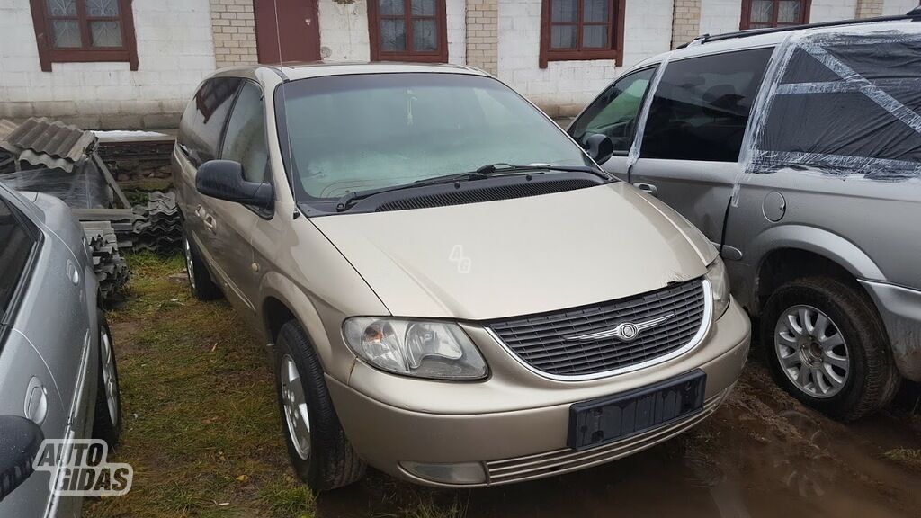 Chrysler Town & Country II 2002 y parts