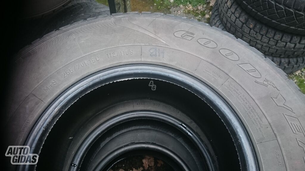 Goodyear R15 summer tyres minivans